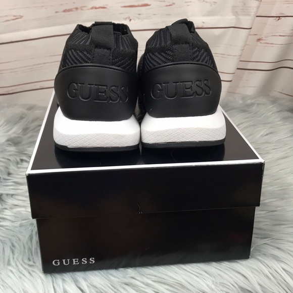 Guess Zoid Shoes - Picture 5 of 9